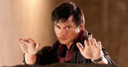 кадр из фильма Tom-Yum-Goong 2